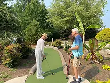 mini golf.webp